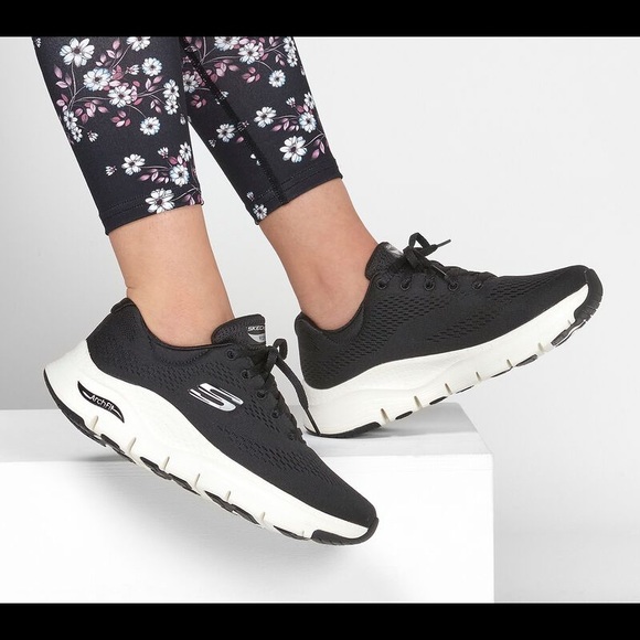 skechers arched shoes